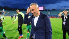 Лудогорец поздрави Петев