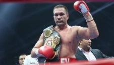 Кобрата е готов да се бие с Анди Руис в Мексико, САЩ дори и в Тимбукту