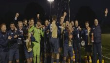 Аякс зарадва шотландски отбор с 27 каси бира + ВИДЕО