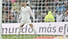 Барса ще спира Реал по пътя към голям рекорд