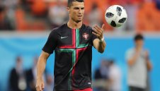 Иран – Португалия 1:1, Роналдо изпуска дузпа, спестиха му червен картон!