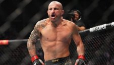 Шпионирал го е? Волкановски разкри за разговор с Махачев