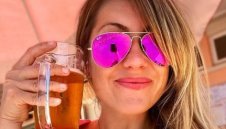 Бивша сътрудничка на ЦСКА харесва порното, но да не е грубо + СНИМКИ