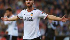 Мустафи и Перес на прегледи в Лондон