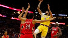 Веждата се завърна с 41 точки и покоси Пеликанс