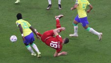 "Душан запали нацията": Секс скандал тресе сърбите