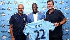 ОФИЦИАЛНО: Манчестър Сити представи Менди + СНИМКИ