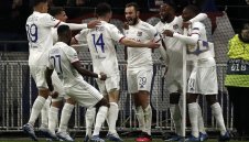 Лион се моли на Макрон: Подновете първенството на Франция