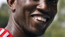 Тринидат и Тобаго бомбардира англичаните с sms-и