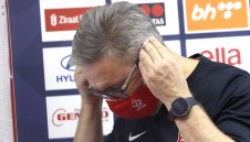 Селекционерът на Полша е с коронавирус 