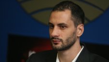 Завръща ли се Казийски за България?