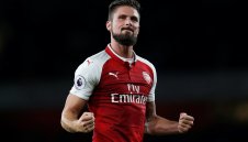 Жиру остава в Арсенал, Венгер го хвали