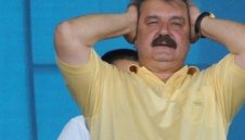 Тодор Батков ще свива бюджета на Левски за заплати