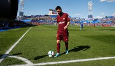 Меси не преподписва заради Бартомеу