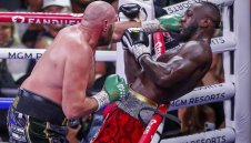 Уайлдър с изненадващ нов шанс за титлата на WBC