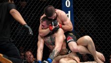 Пребил Макгрегър получи жестоко наказание заради мелето