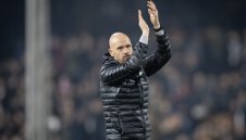 Юнайтед дава нови договори на трио звезди