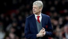 Венгер за бруталната симулация на Уелбек: Не видях