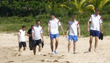 Лам и Томас Мюлер преподписват с Байерн