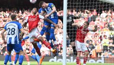 Гръм в Лондон! Бойни "чайки" изкълваха мечтата на Арсенал за титла