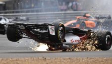 Ореолът ме спаси, отчете Джоу, който по чудо остана невредим