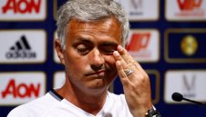 Специалния поиска нов договор от Юнайтед