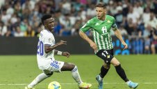 Жесток бой между легенда в Испания и френски национал + ВИДЕО