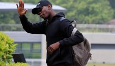 Погба изригна: Не ми казвайте как да играя! И Меси се разхожда