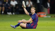 Подложиха звезда на Барса на жестоки критики