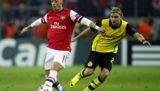 Венгер: Йозил е наш и ще остане наш! 