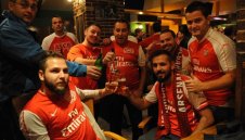 Родните фенове на Арсенал с шествие в центъра на София
