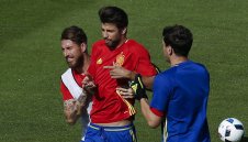 ИЗНЕНАДА: Пике и Рамос започват общ бизнес