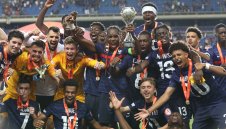 Новите златни петлета