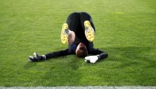 Вратарят на Англия се забърка в пиянски скандал