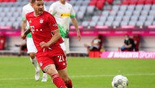 Няма по-слаб от него: Рекордната покупка на Байерн е пълен провал