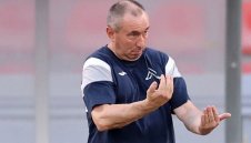 Мъри Стоилов след драмата с Галатасарай: Изморен съм от съдийските грешки