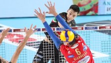 Алекс Николов заби 14 точки при загуба на "Лубе" 