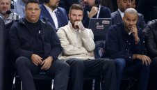 Мбапе, Бекъм и Роналдо гледат НБА-шоу в Париж