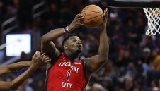 Добри новини за Везенков и Сакраменто. Зайън е аут