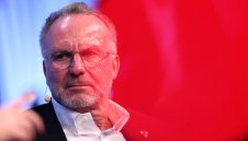 Румениге с коментар за Сане: Байерн ще си свърши работата