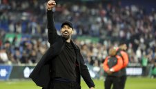 Рууд ван Нистелрой става треньор в Манчестър Юнайтед