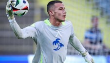 Трансферът на Пламен Андреев пропада?