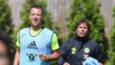 Тери остава капитан на Челси