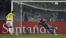 Фенербахче вади 12 млн. за играч на Самп