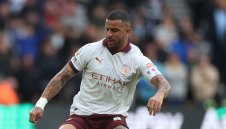 Кайл Уокър налетя на бой с треньор на Арсенал (ВИДЕО)