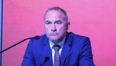 Смях с ЦСКА: Директор призова Керкез да даде оставка, той се дърпа