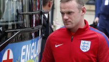 Руни приветства Големия Сам