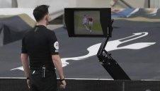 Висшата лига прави две ключови промени в ползването на системата ВАР