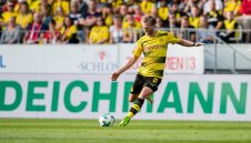 Шюрле няма обяснение защо търкаше пейката при Тухел