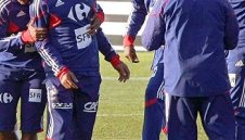 Французите разпространиха декларация, във Федерацията заваляха оставки